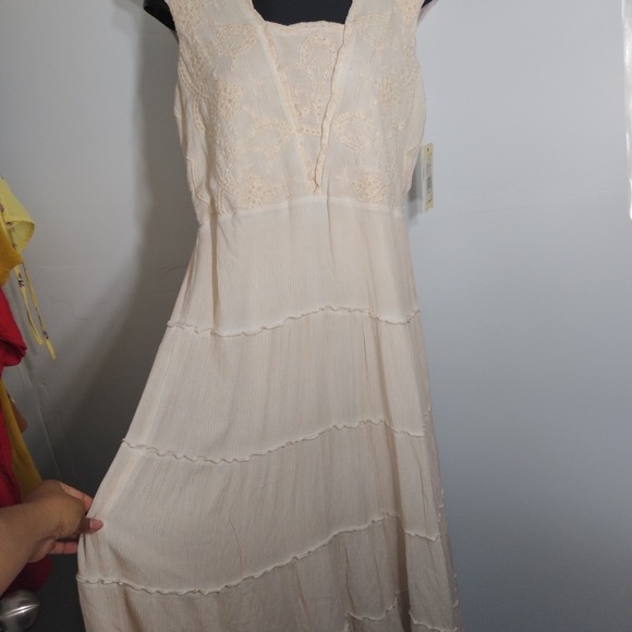 Reba Boho Style Dress - Picture 2 of 4